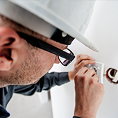 Travaux de Bricolage : Le Bricolage est une corvée ? Faites appel aux professionnels pour un travail bien fait !